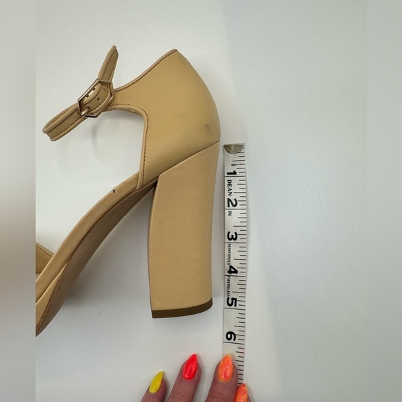 Franco Sarto Dima Cream Sandal Heels - Picture 14 of 15